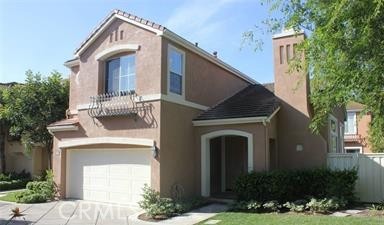 Nestled in the desirable Westpark community, this inviting 3-bedroom, 3-bathroom home offers a well-designed open floor plan with soaring ceilings in the living, dining, and kitchen areas. The layout features two primary suites upstairs, while the main floor includes a convenient third bedroom—perfect for guests or a home office.
Elegant touches include plantation shutters, blinds, and recessed lighting throughout. Enjoy the privacy of a cozy backyard, ideal for relaxing or entertaining.
Just steps from community amenities including pools, tennis courts, and more, and within walking distance to Plaza Vista Elementary School. Conveniently located minutes from shopping, dining, and freeway access, this home combines comfort, convenience, and community living at its finest.