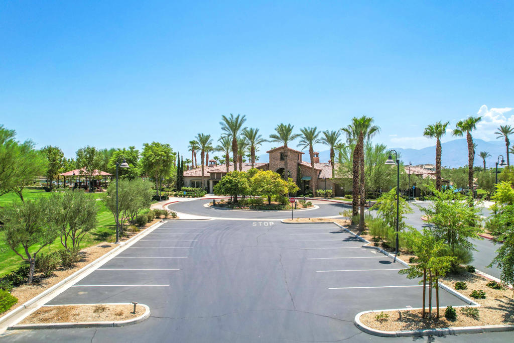 Terra Lago - Residential