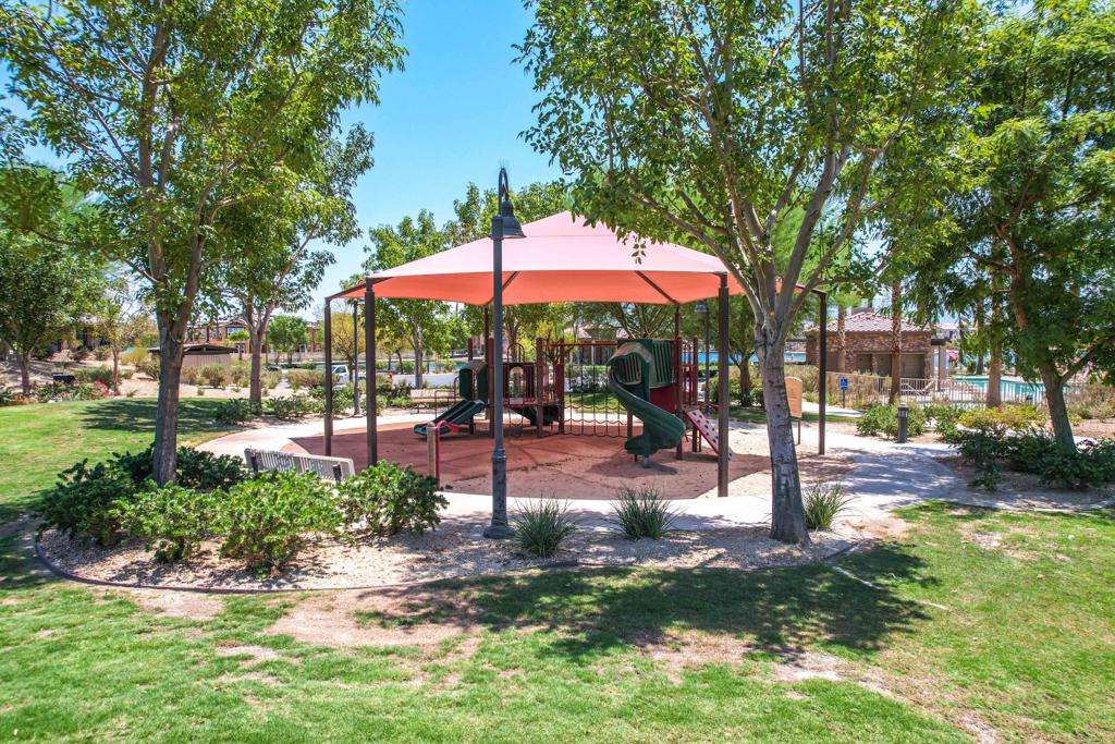 Terra Lago - Residential