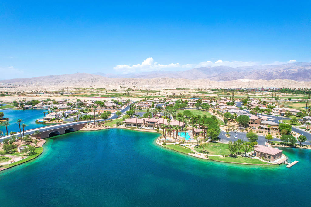 Terra Lago - Residential