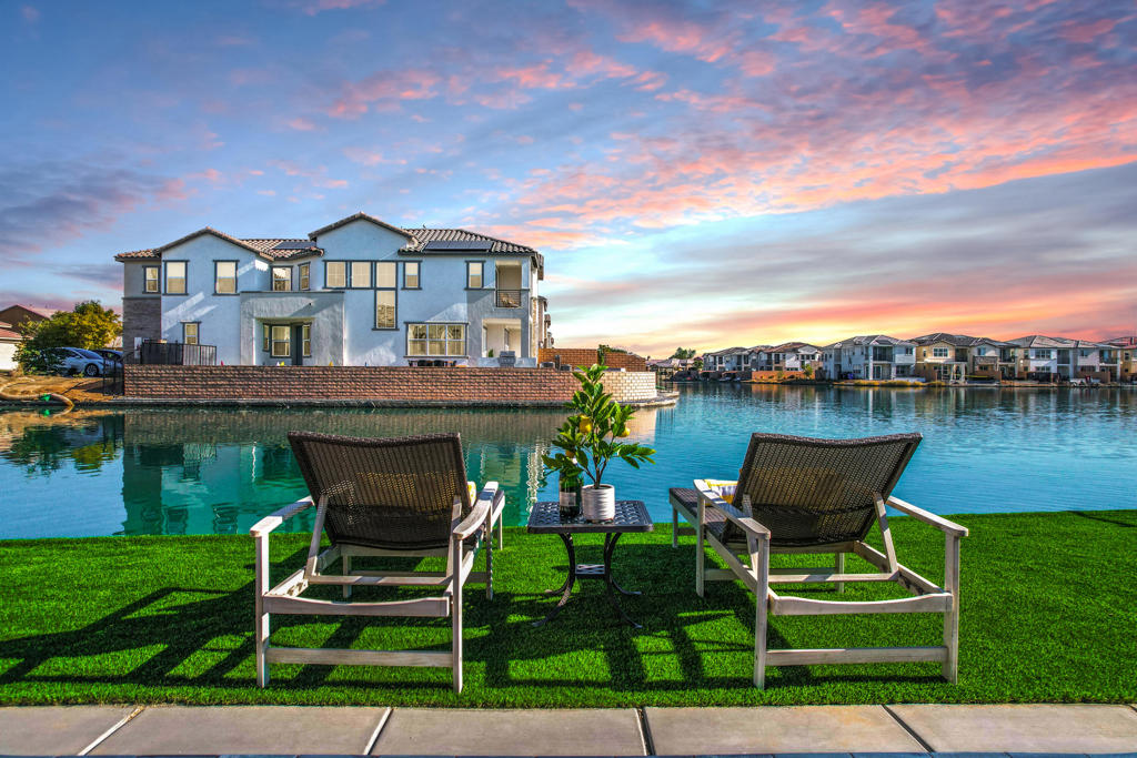 Terra Lago - Residential