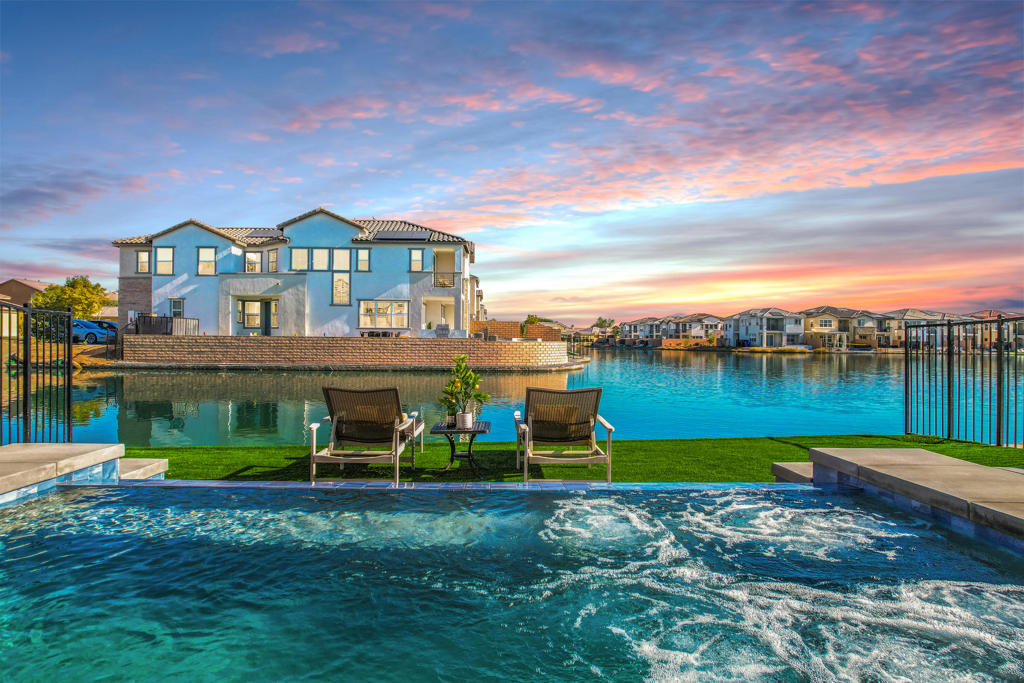 Terra Lago - Residential