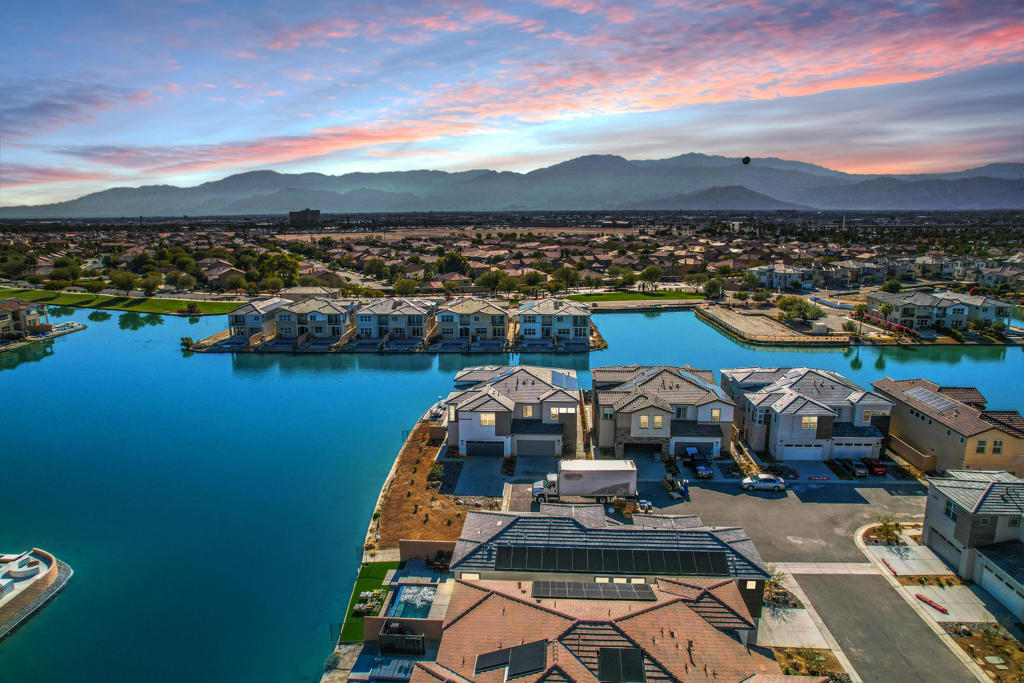 Terra Lago - Residential