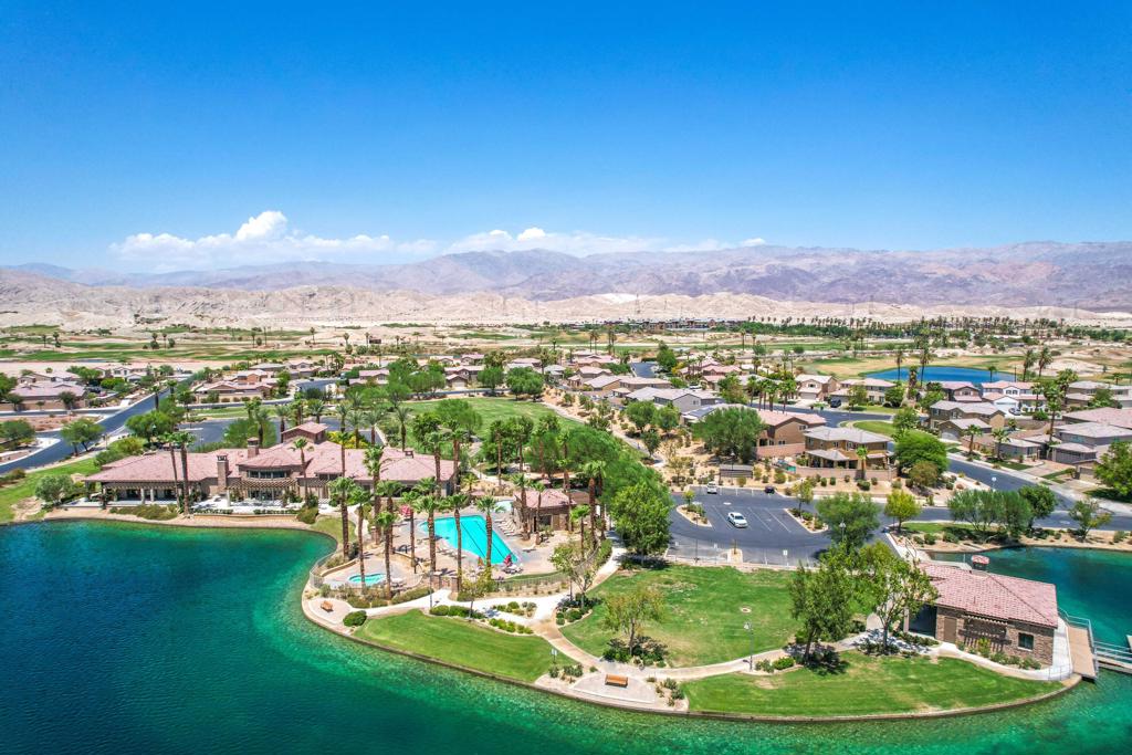 Terra Lago - Residential