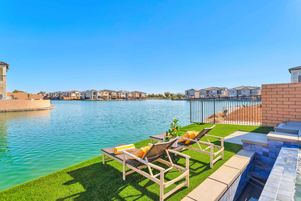 Terra Lago - Residential