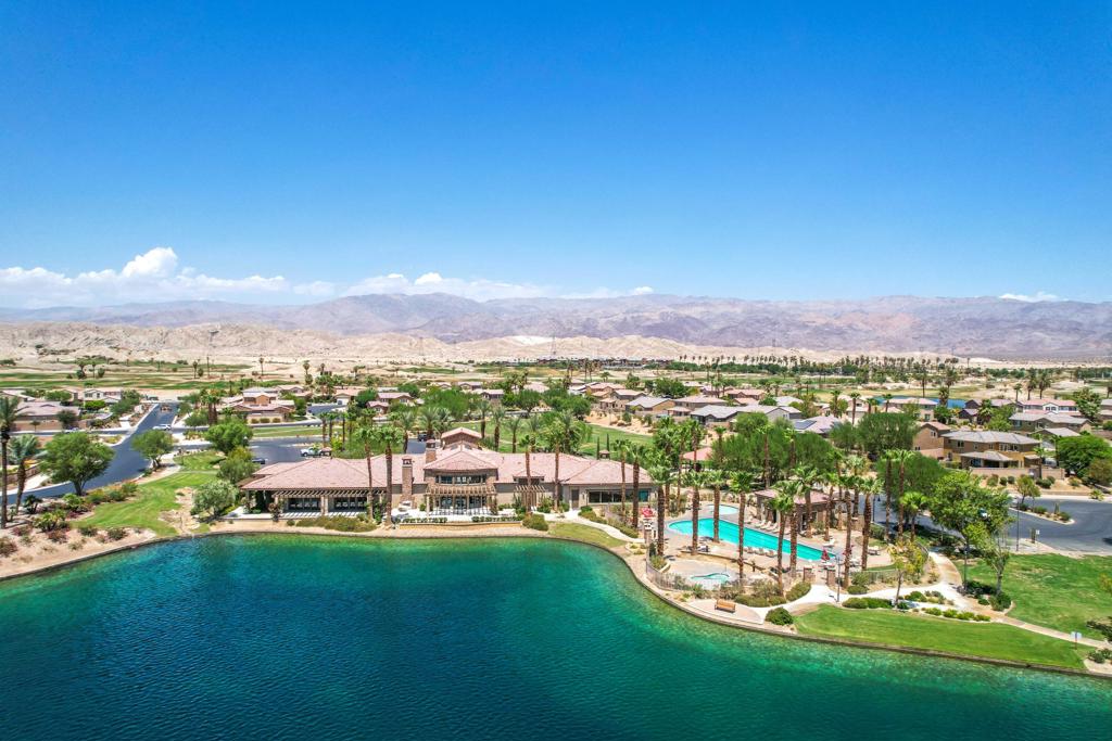 Terra Lago - Residential