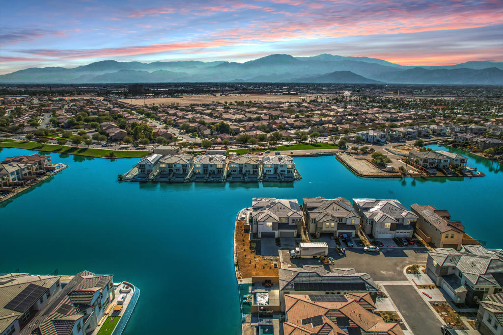 Terra Lago - Residential