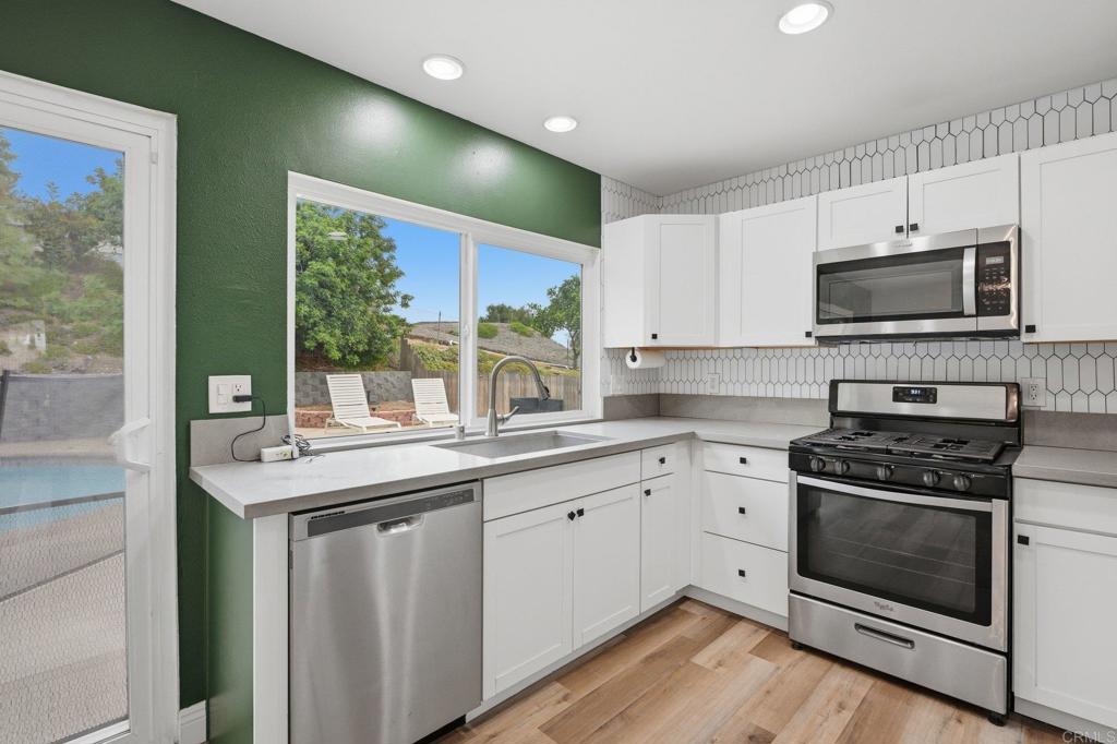13104 Lakeview Granada Drive