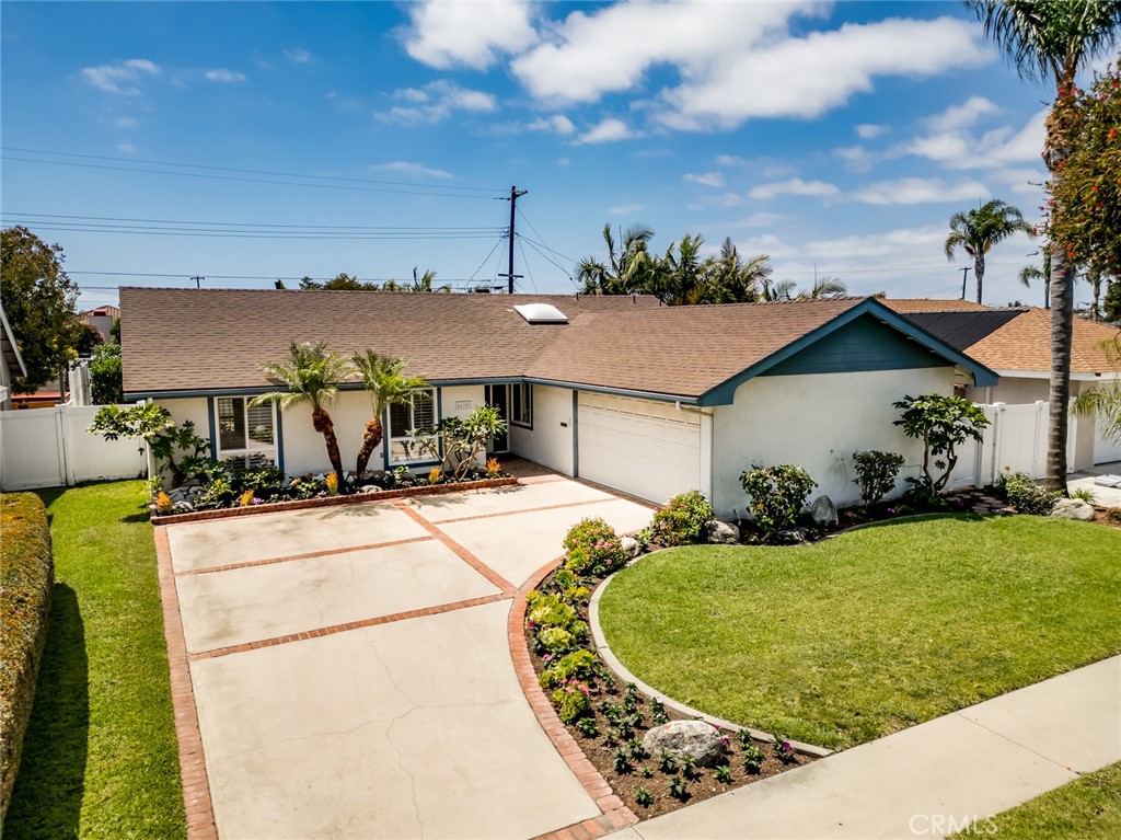 16381 Lakemont