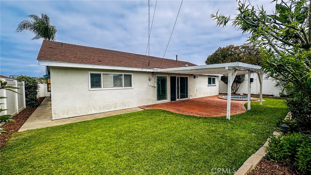 16381 Lakemont