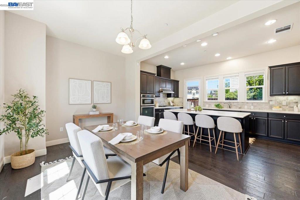 4360 Panorama Dr