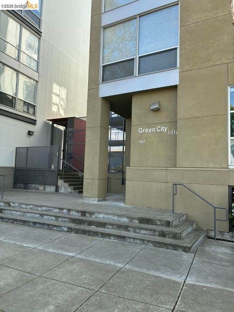 Photo of 1007 41St St St #513, Emeryville, CA 94608 (MLS # 41128348)