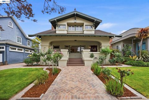 Photo of 1420 Mound St ST, Alameda, CA 94501 (MLS # 41133707)