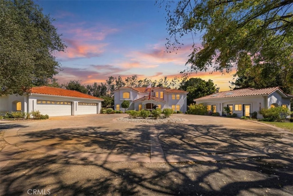37626 Avenida La Cresta