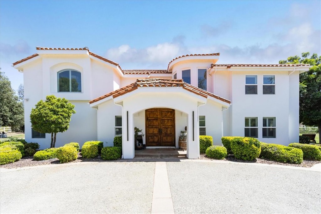 37626 Avenida La Cresta