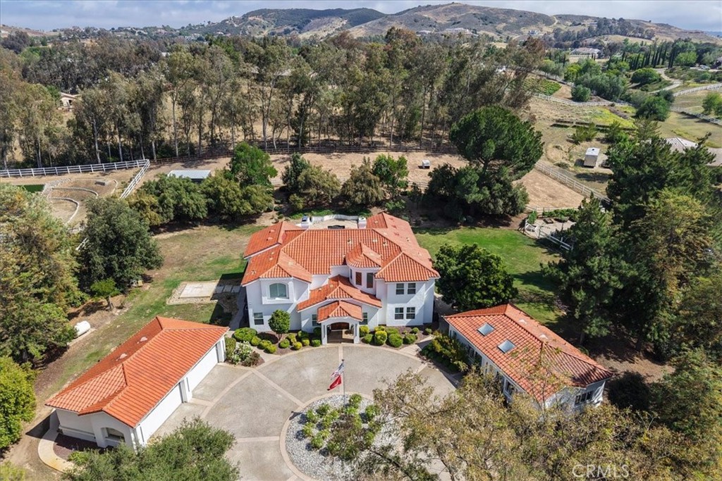 37626 Avenida La Cresta