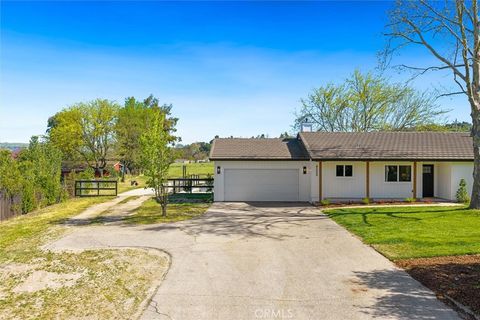 Tiny photo for 4255 San Benito Road, Atascadero, CA 93422 (MLS # NS26057499)