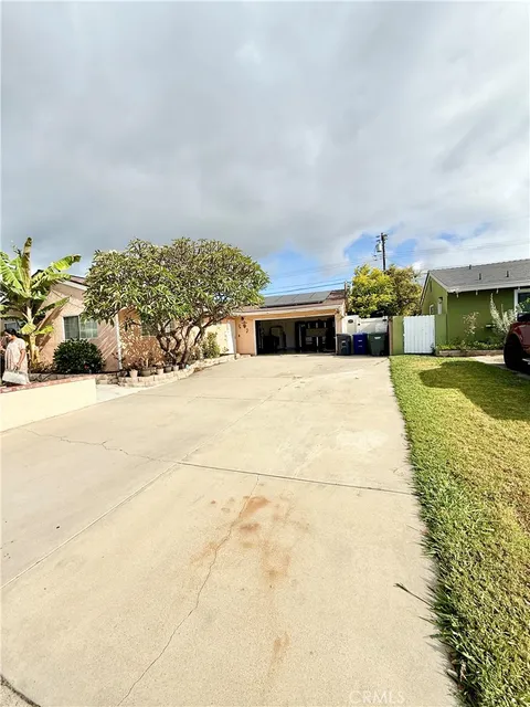 MLS: RS26094596