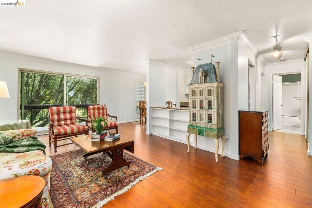 551 Jean St ST 309, Oakland CA 94610