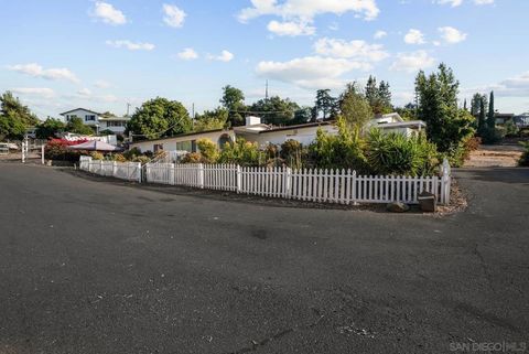 2297 1/2 Orchard Ave El Cajon CA 92019