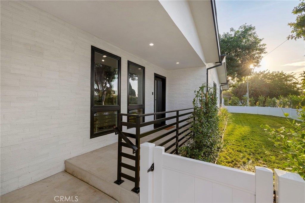 5302 E Mezzanine Way