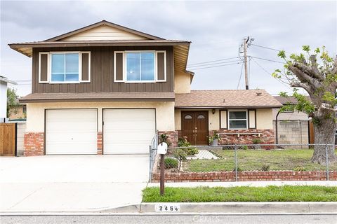 Photo of 2454 Invar Court, Simi Valley, CA 93065 (MLS # SR26114524)