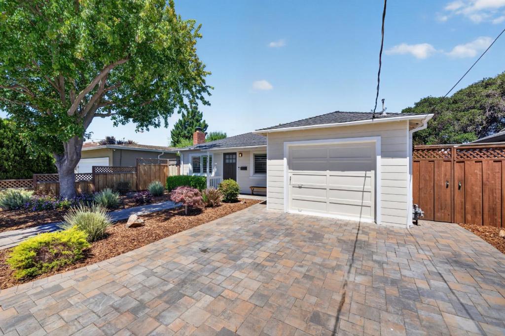 912 Montgomery Street, San Carlos CA 94070