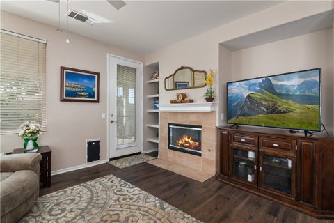 Tiny photo for 30299 Mondavi CIR, Murrieta, CA 92563 (MLS # SW26191296)