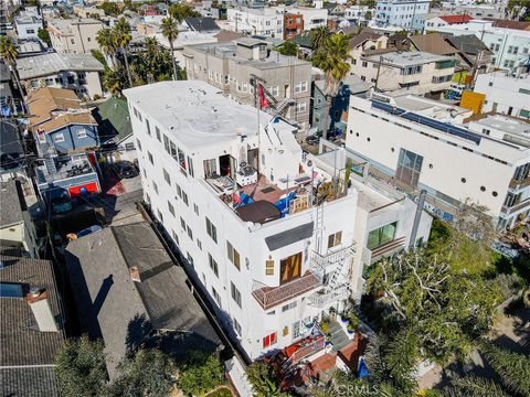 19 Wavecrest Avenue Venice CA 90291