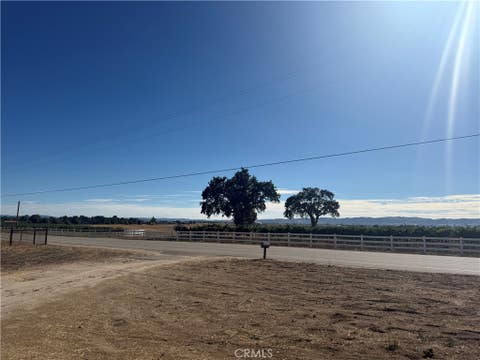 Tiny photo for 5540 Jardine Road, Paso Robles, CA 93446 (MLS # NS26156498)