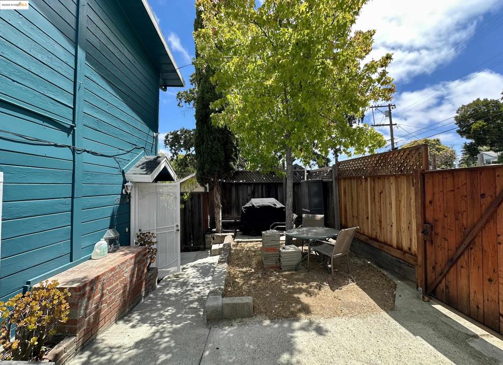 VALLEJO HILLS - Residential Income