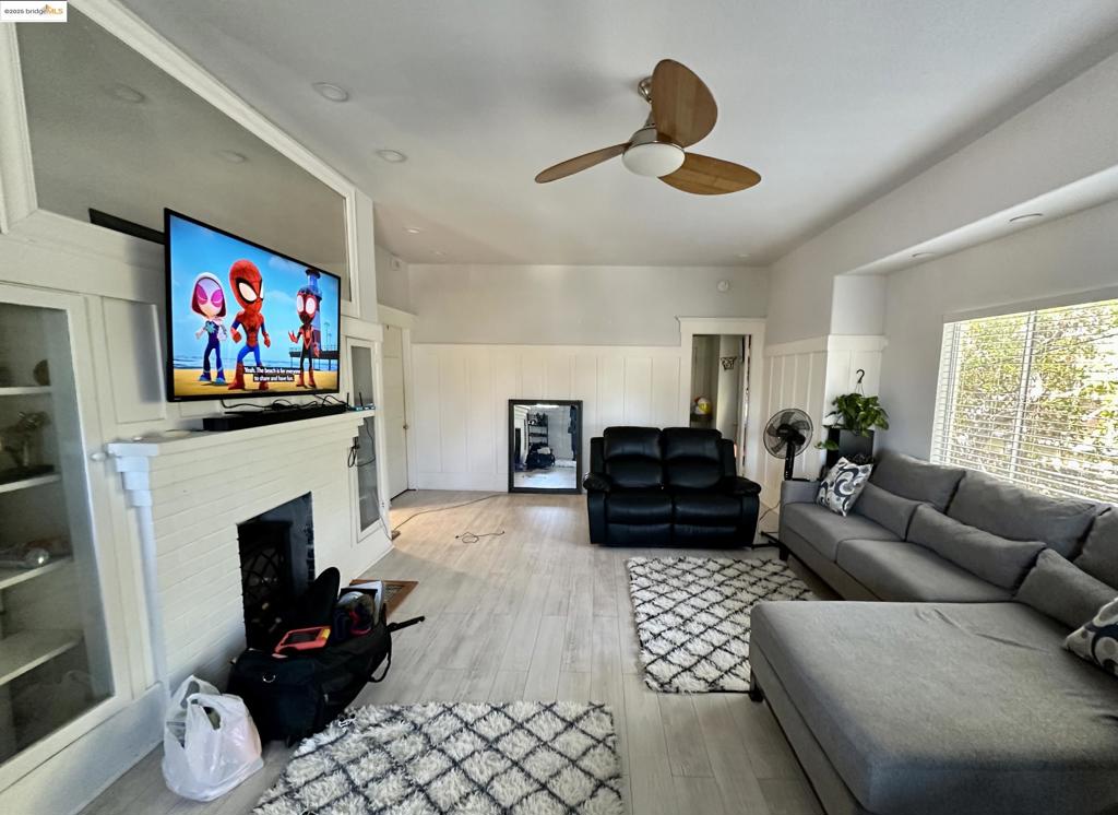 VALLEJO HILLS - Residential Income