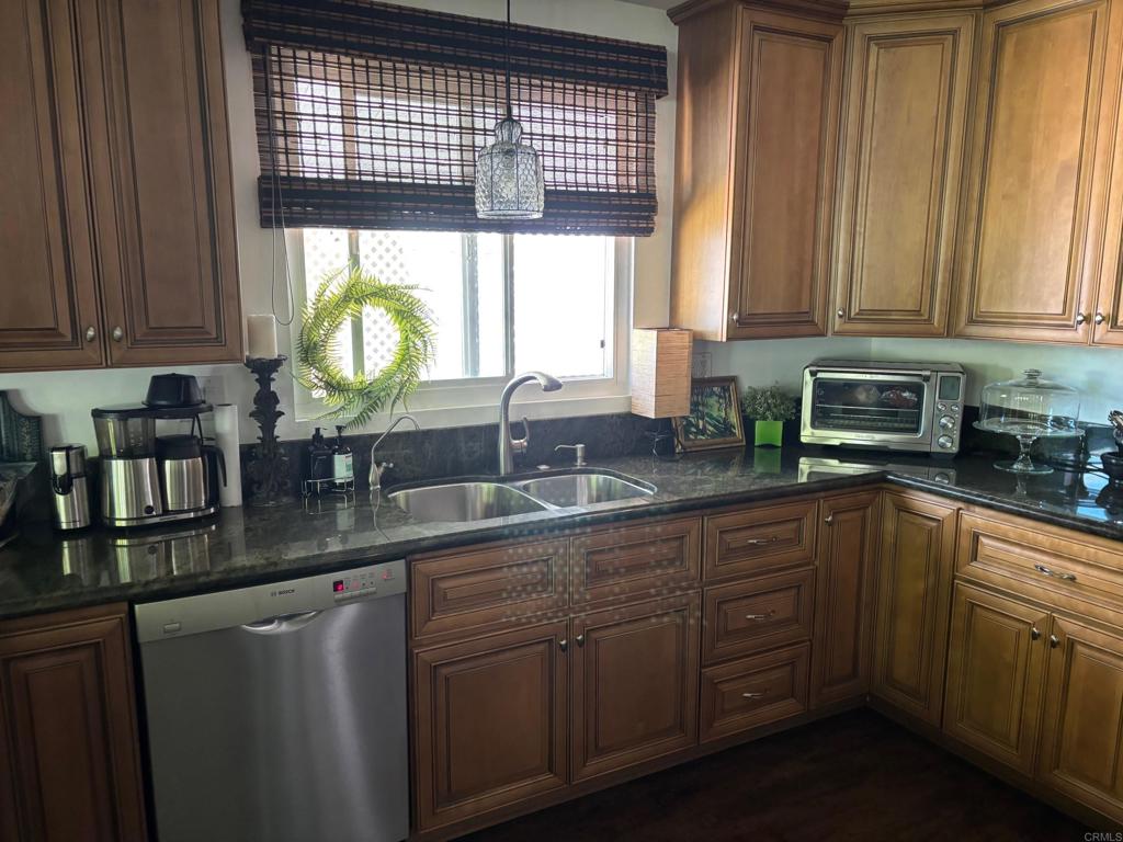 7234 Santa Barbara 319