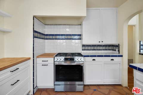 Tiny photo for 848 17th Street, Santa Monica, CA 90403 (MLS # 26862113)