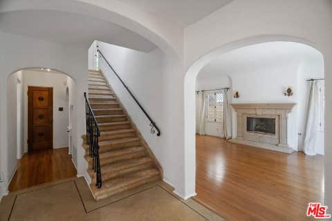 Tiny photo for 848 17th Street, Santa Monica, CA 90403 (MLS # 26862113)
