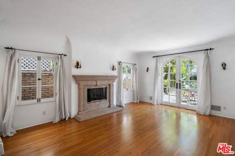 Tiny photo for 848 17th Street, Santa Monica, CA 90403 (MLS # 26862113)