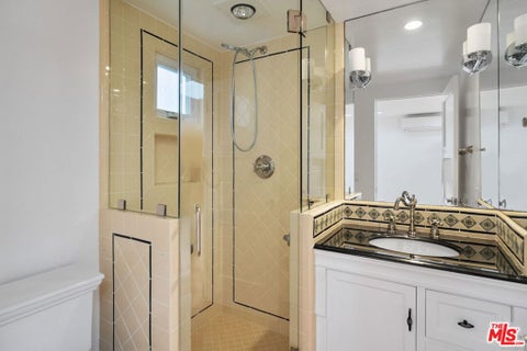 Tiny photo for 848 17th Street, Santa Monica, CA 90403 (MLS # 26862113)