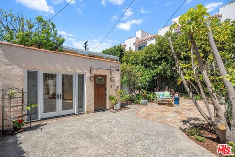 Tiny photo for 848 17th Street, Santa Monica, CA 90403 (MLS # 26862113)