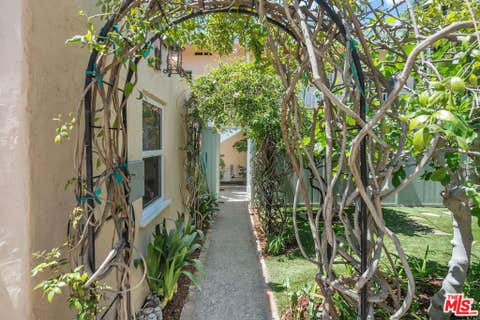 Tiny photo for 848 17th Street, Santa Monica, CA 90403 (MLS # 26862113)