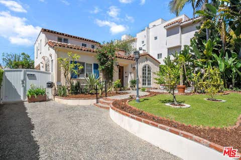 Tiny photo for 848 17th Street, Santa Monica, CA 90403 (MLS # 26862113)