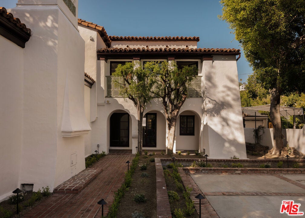 1641 N Ogden Drive