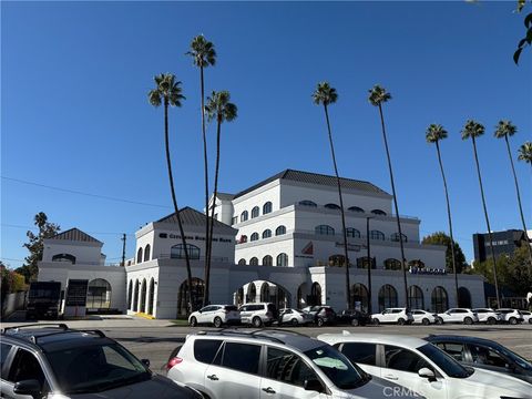 Photo of 1111 N Brand Boulevard #314, Glendale, CA 91202 (MLS # GD25251589) Photo of 1111 N Brand Boulevard #314, Glendale, CA 91202 (MLS # GD25251589)