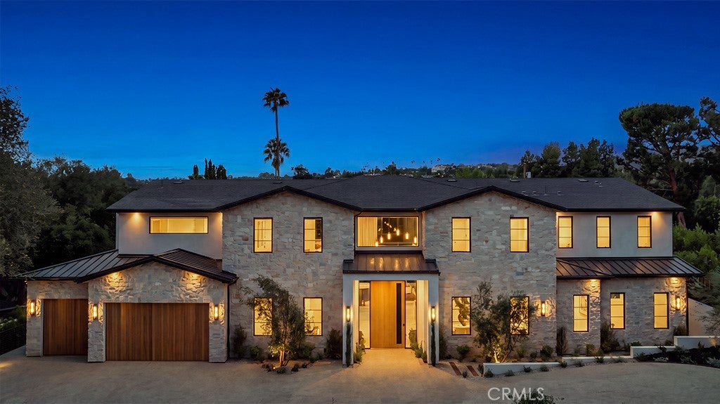 Photo of 16708 Huerta RD, Encino, CA 91436 (MLS # SR26188888)