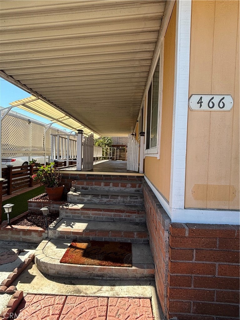 2601 E Victoria Street 466
