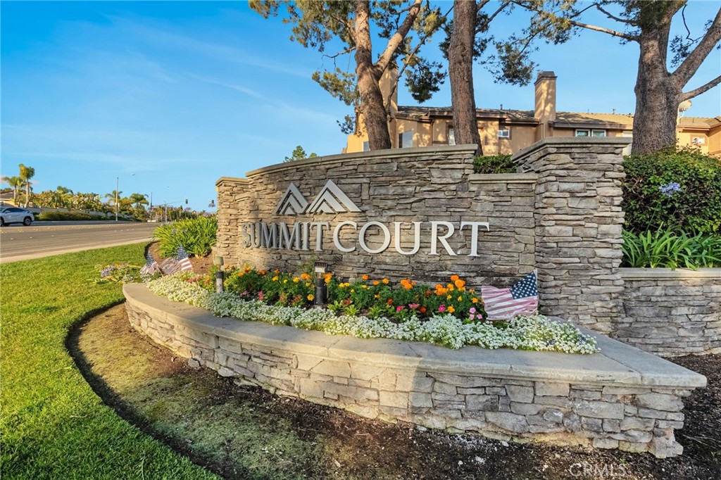Summit Court (SMCT) - Residential