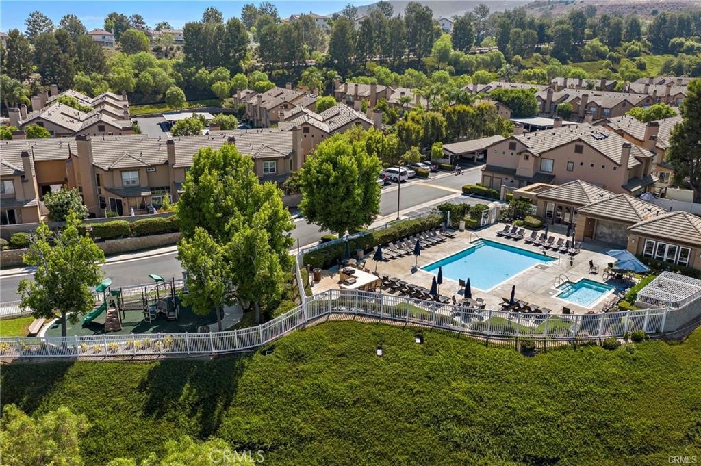 Summit Court (SMCT) - Residential