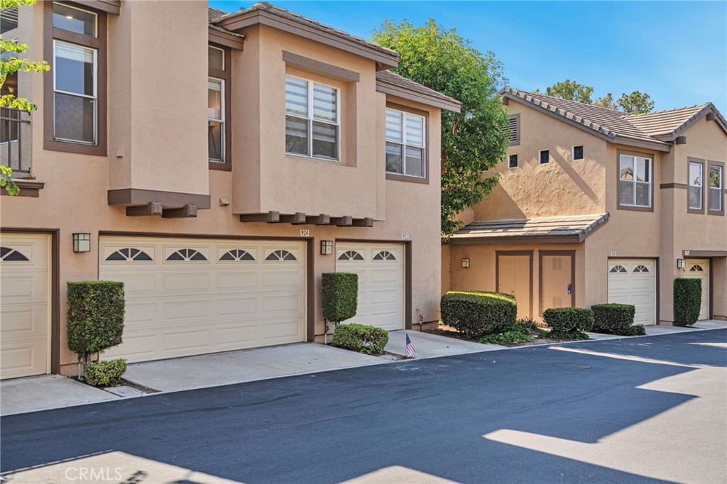 Summit Court (SMCT) - Residential