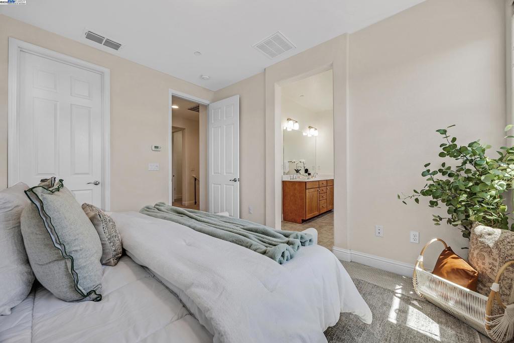 PORTOLA - Residential