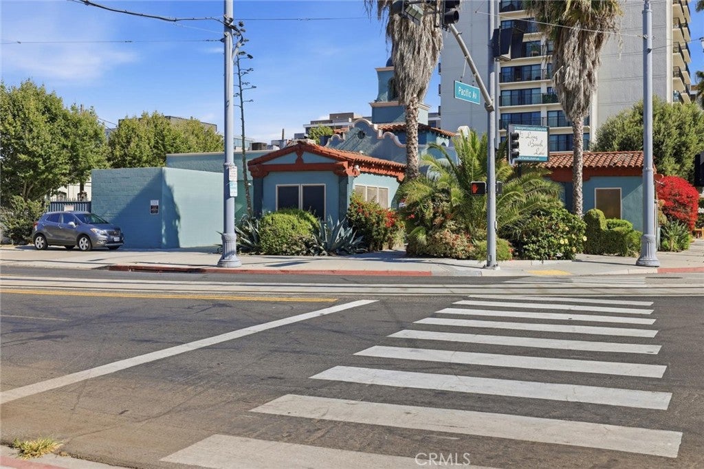 782 Pacific Avenue