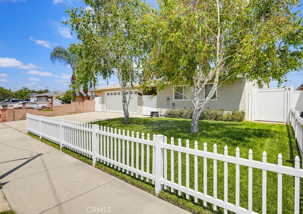 1312 N Devonshire Road